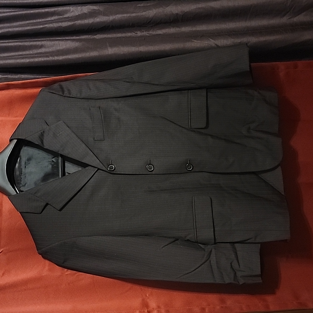 Suit: Jacket